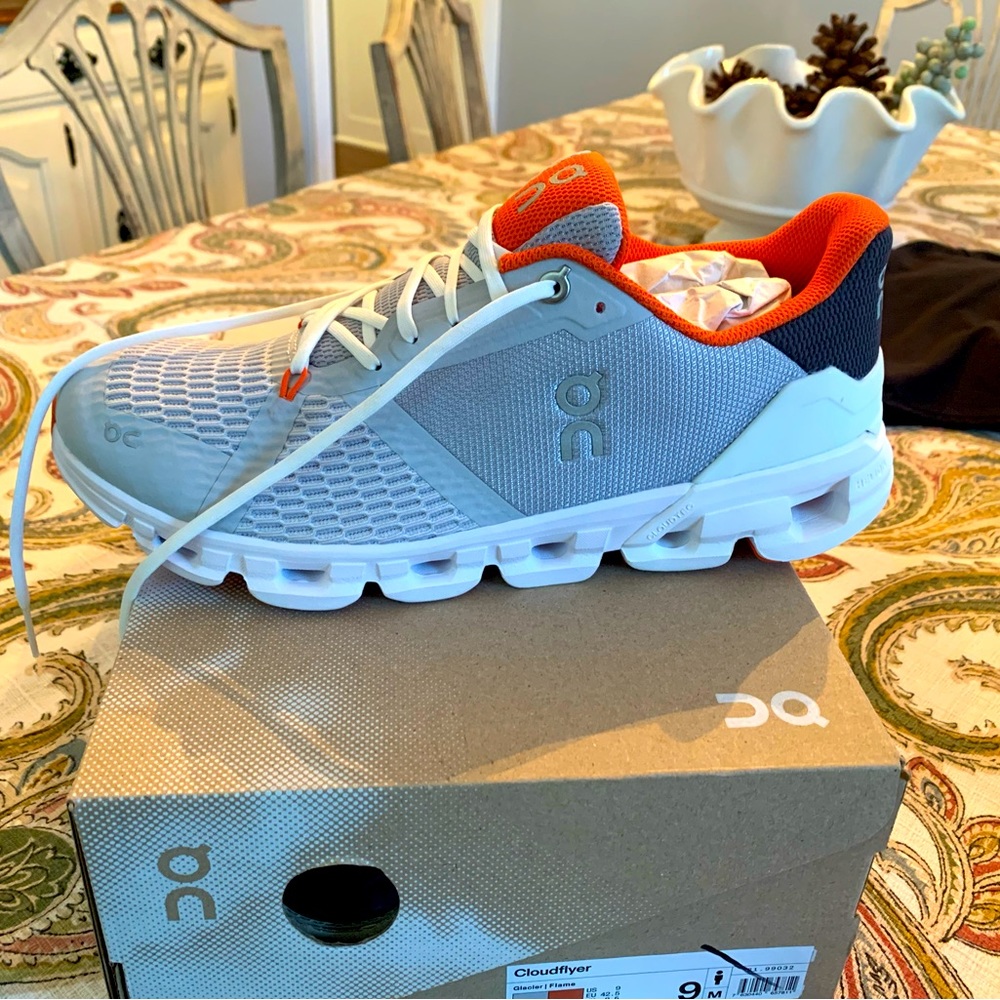 Brand New On Cloudflyer Men’s 9